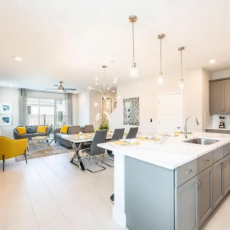 Et011 - Bright And Sunny Townhouse With Games Room At Reunion